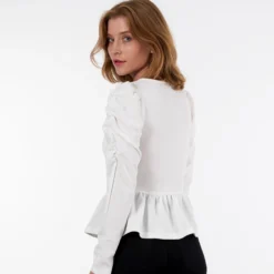 Alice heart neck ls