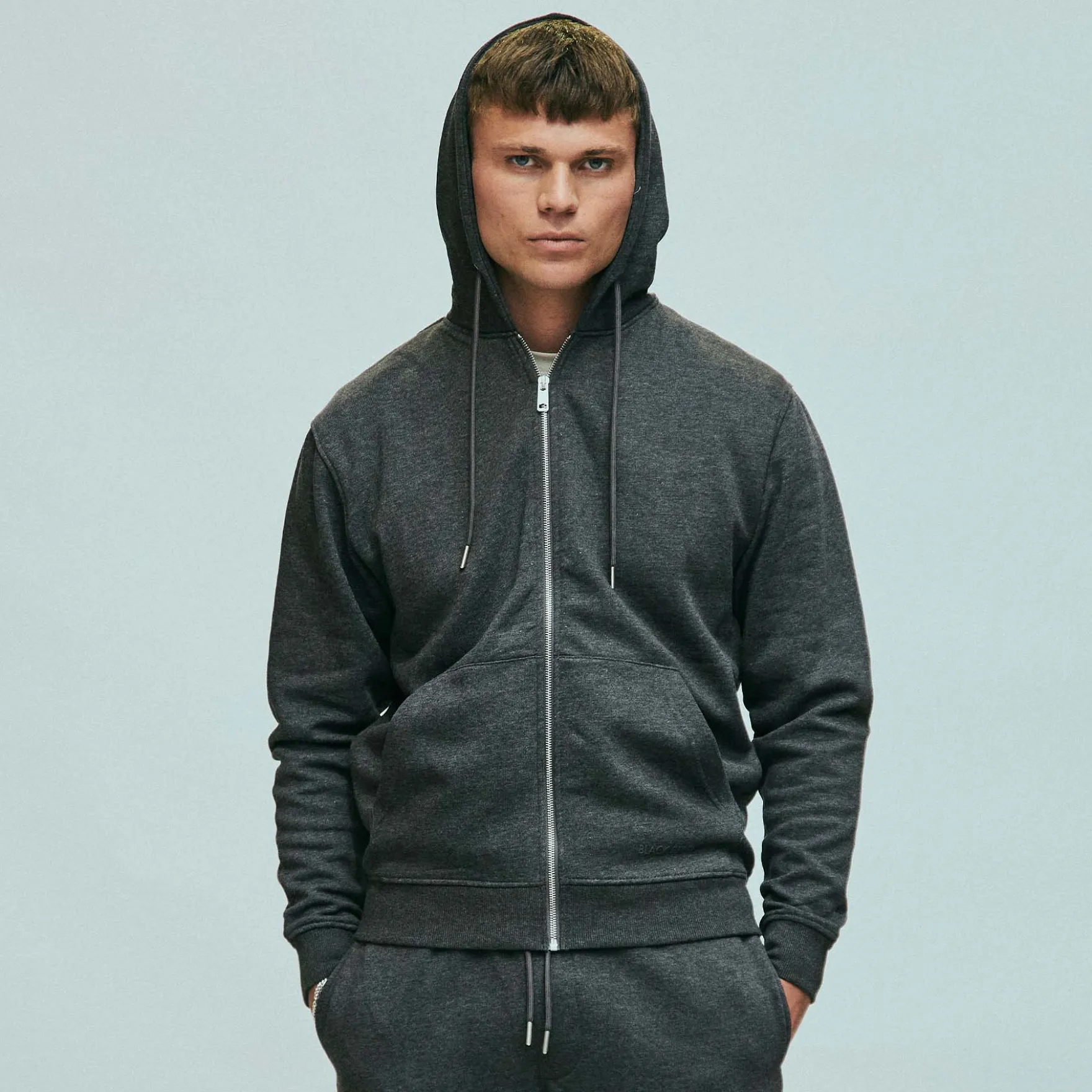 Basic full zip hoodie