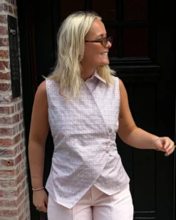 Carys check top