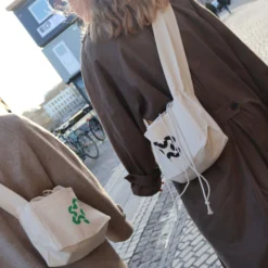 Crossbody mini shopper
