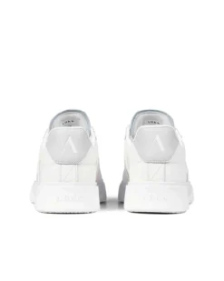 Essence white - men