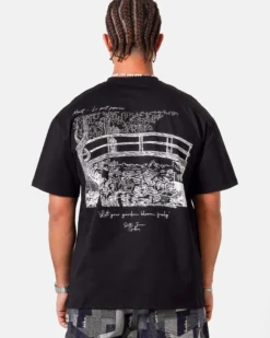 GALLERY SS TSHIRT