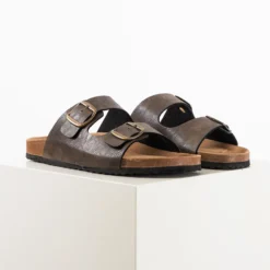 Lakers sandal