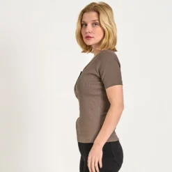 Lara rib tee