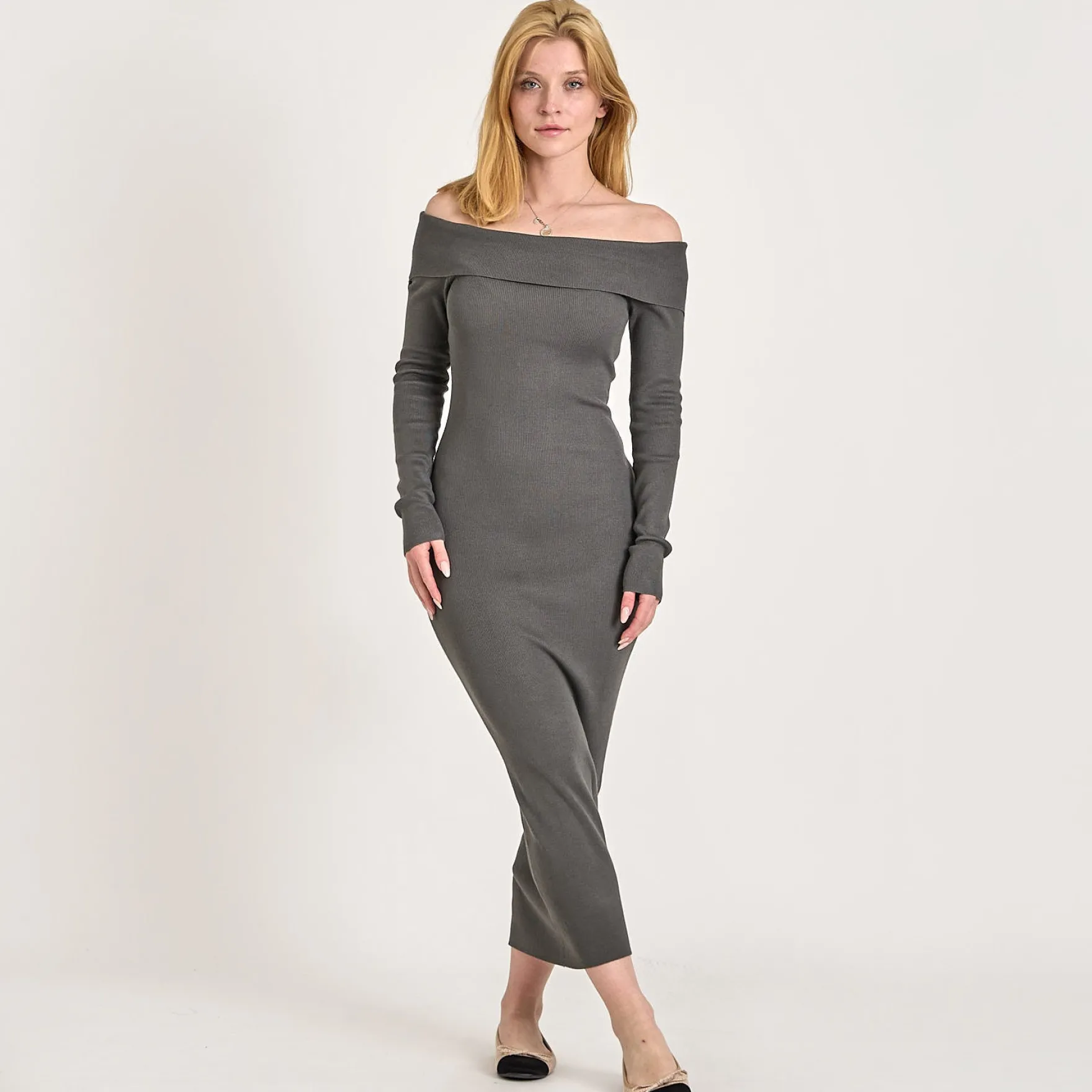 Malene offshoulder dress