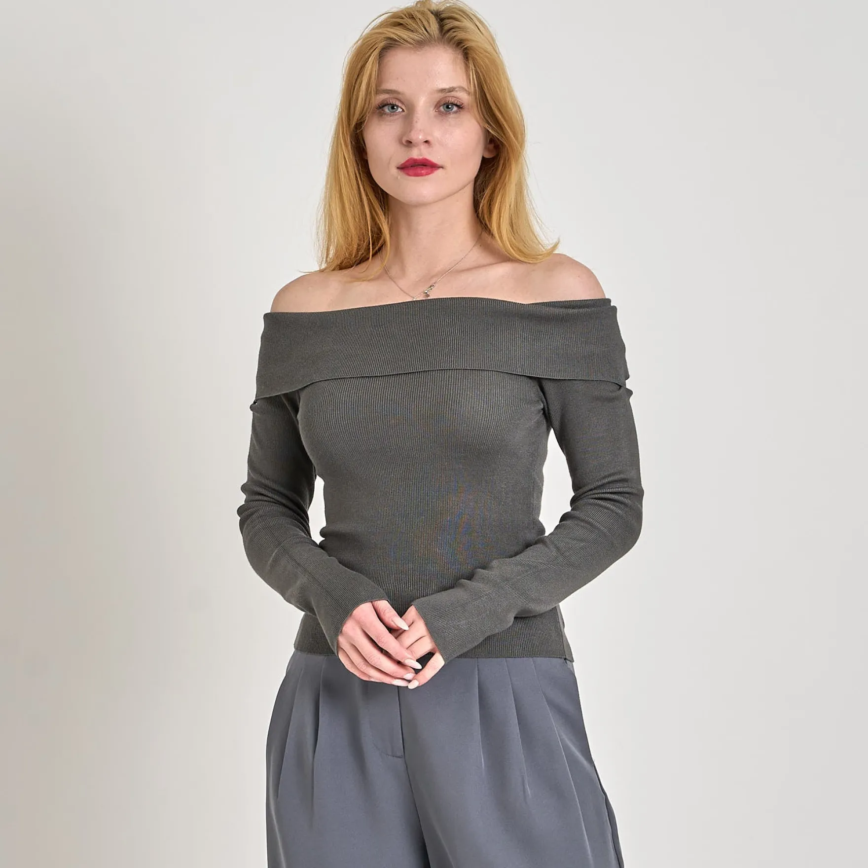 Martina offshoulder
