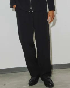 Matt Pleated Pant