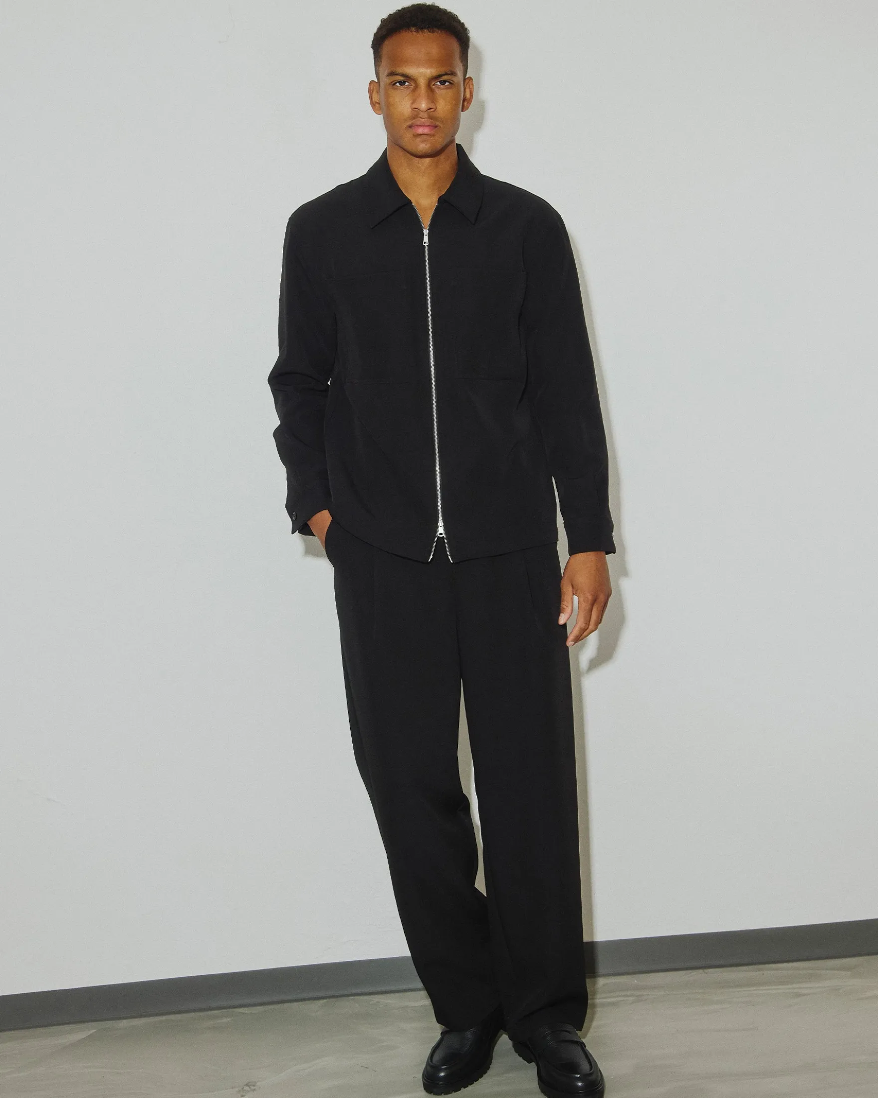 Matt Pleated Pant