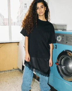 NMFILLA OVERSIZE SATIN LACE TEE