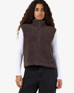 NMMASEY SHORT TEDDY VEST