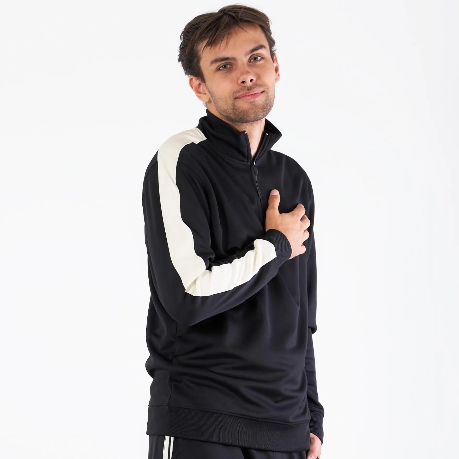 Pierre tape half zip