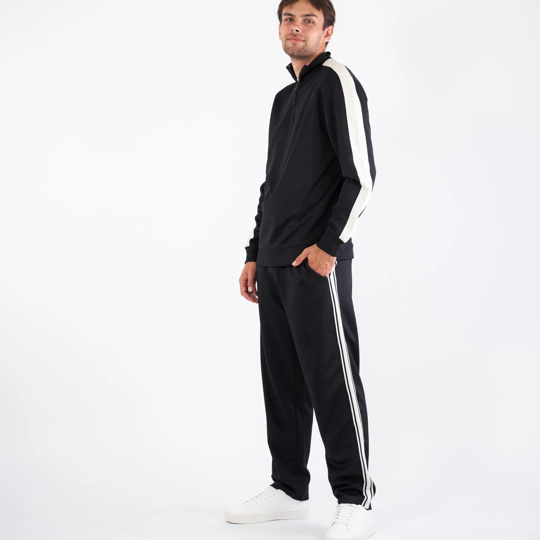 Pierre tape half zip