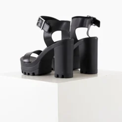 Psede leather sandal
