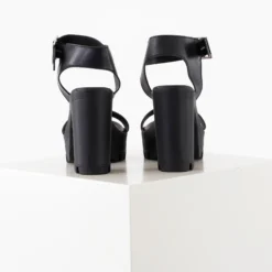 Psede leather sandal