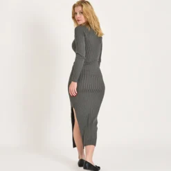 Purvanilla knit dress