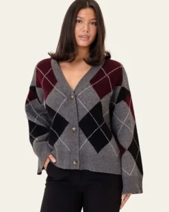 Saschaic cardigan