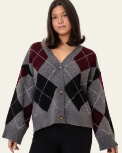 Saschaic cardigan