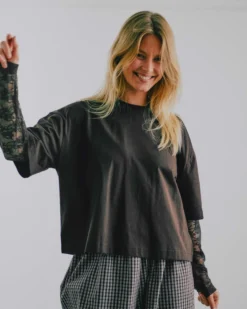 Serena lace tee