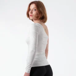 Sigga one shoulder
