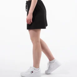 Sigrid solid shorts