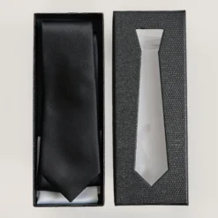 Tie pack