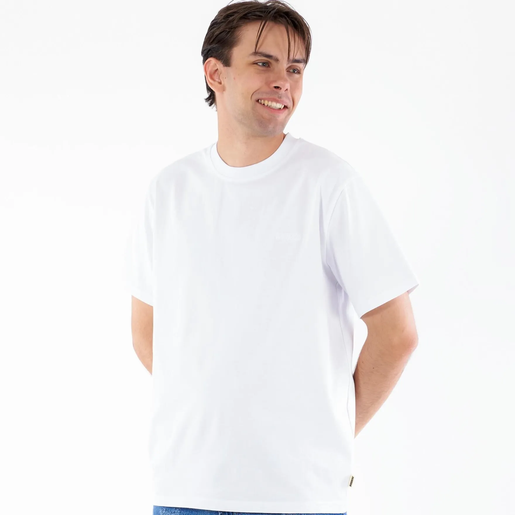 Wbbaine base tee