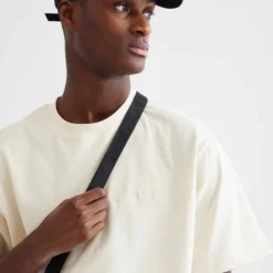 Wbbaine base tee